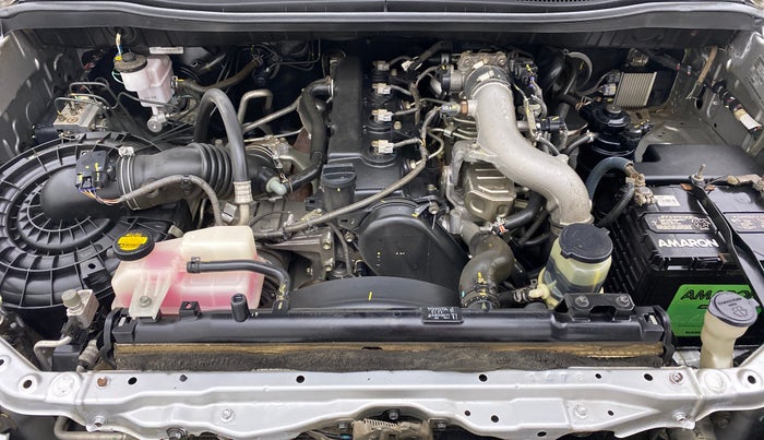 2014 Toyota Innova 2.5 GX 8 STR BS IV, Diesel, Manual, 41,457 km, Open Bonet