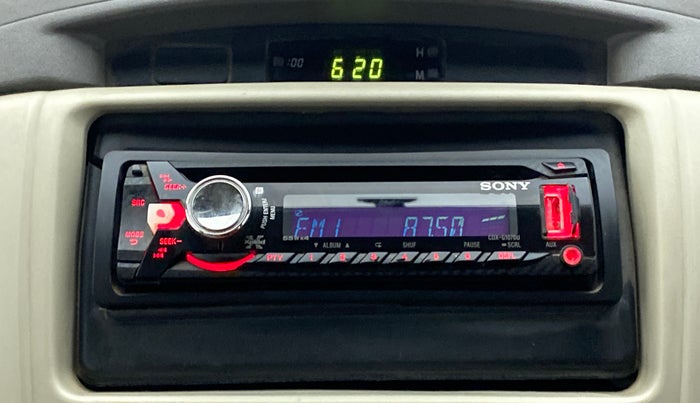 2014 Toyota Innova 2.5 GX 8 STR BS IV, Diesel, Manual, 41,457 km, Infotainment System