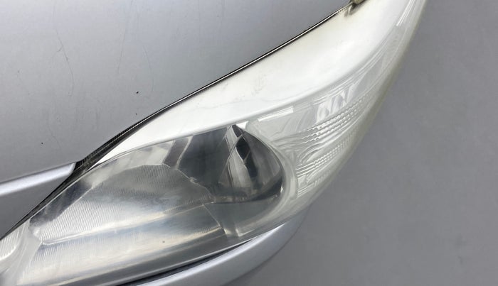 2014 Toyota Innova 2.5 GX 8 STR BS IV, Diesel, Manual, 41,457 km, Left headlight - Faded