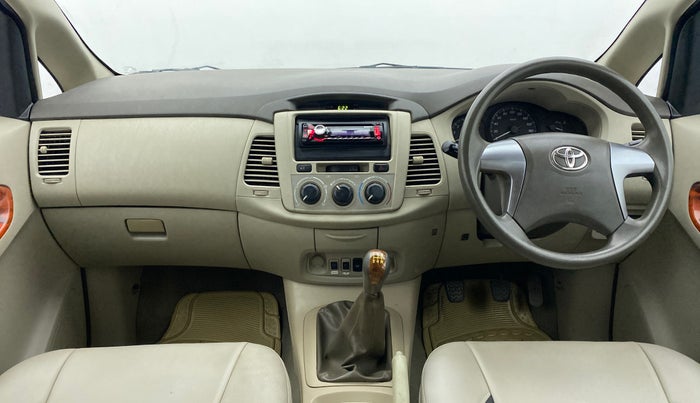 2014 Toyota Innova 2.5 GX 8 STR BS IV, Diesel, Manual, 41,457 km, Dashboard
