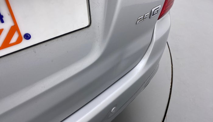 2014 Toyota Innova 2.5 GX 8 STR BS IV, Diesel, Manual, 41,457 km, Dicky (Boot door) - Slightly dented