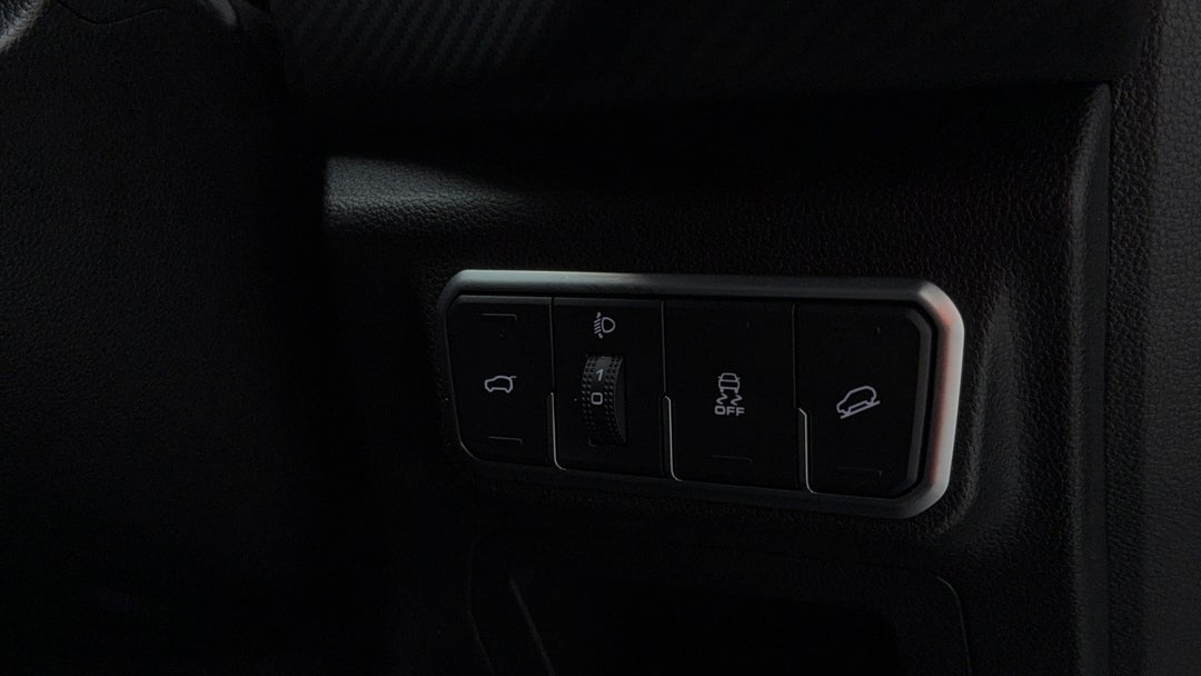 2022 GWM Haval H6gt Lux (2WD), Automatic, 24927 km, Utility Switches/Buttons