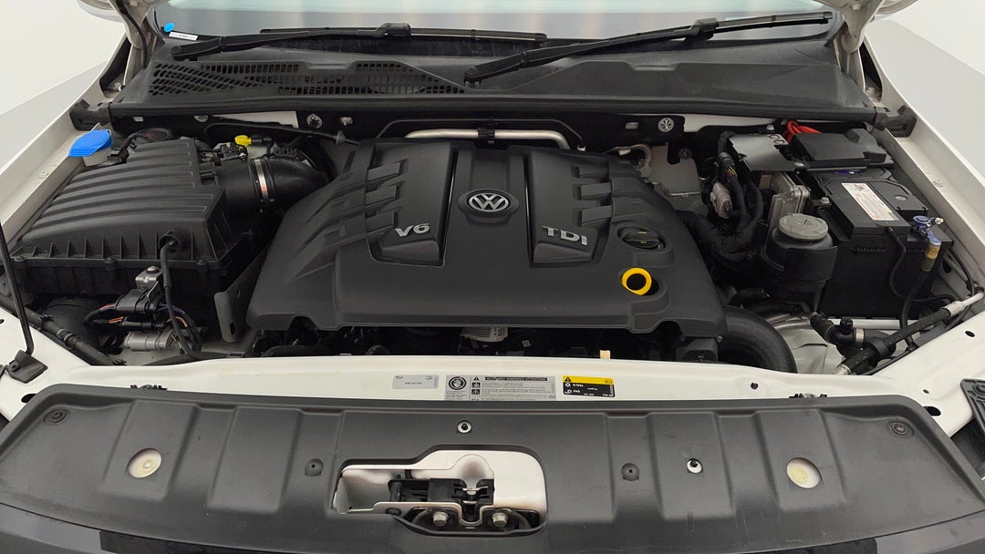 Open Bonnet (Engine)