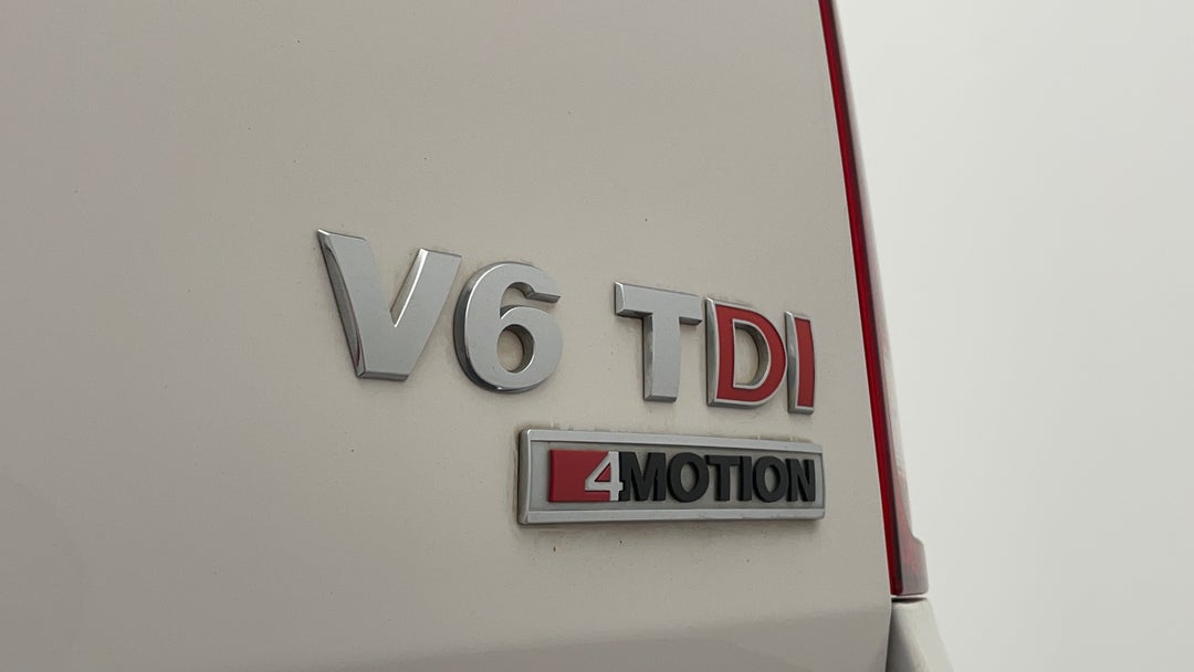 Badge (Boot Right Side)