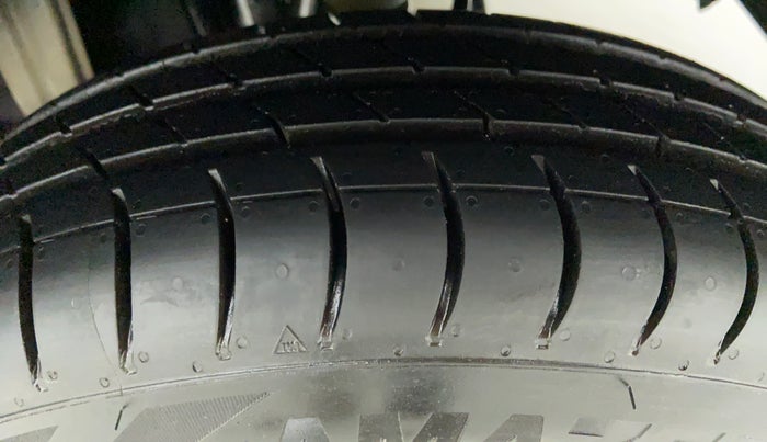 2016 Maruti Alto 800 VXI, Petrol, Manual, 34,742 km, Left Rear Tyre Tread