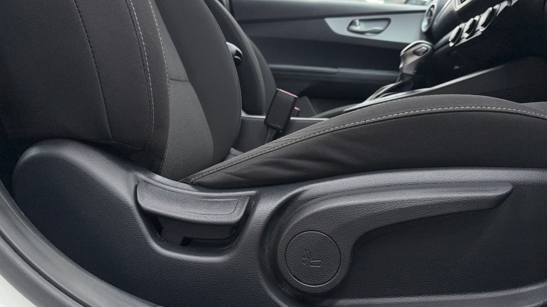 2024 Kia Cerato S Safety Pack, Automatic, 57333 km, Drivers Side Adjustment Panel