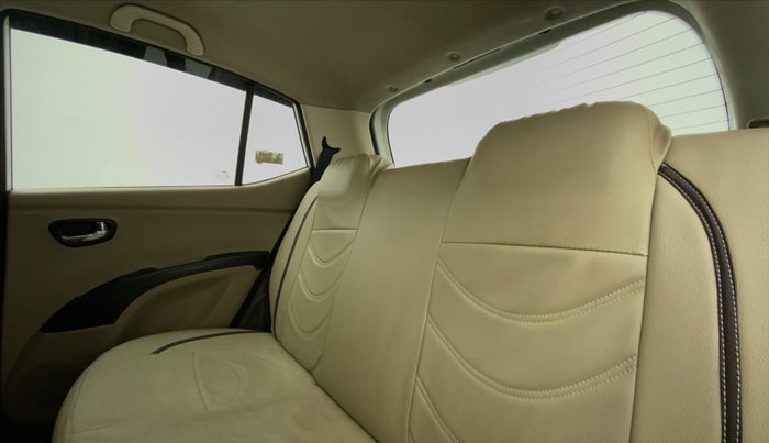 2012 Hyundai i10 SPORTZ 1.2, CNG, Manual, 72,107 km, Right Side Rear Door Cabin