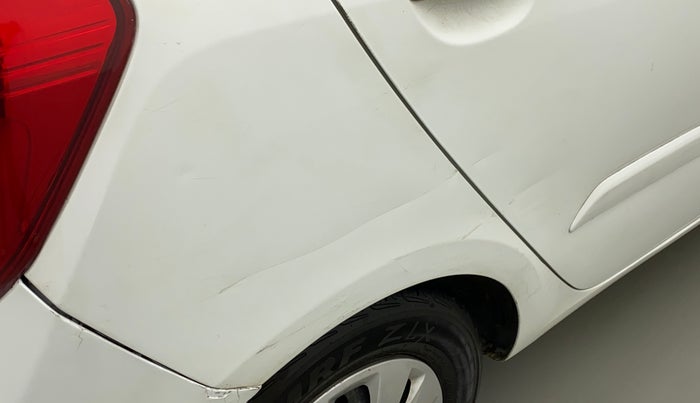2012 Hyundai i10 SPORTZ 1.2, CNG, Manual, 72,107 km, Right quarter panel - Minor scratches