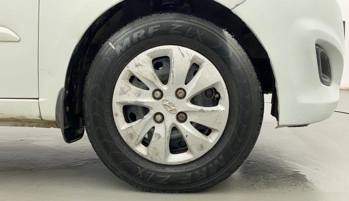 2012 Hyundai i10 SPORTZ 1.2, CNG, Manual, 72,107 km, Right Front Wheel