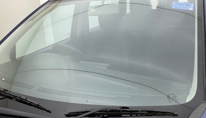 2020 Maruti XL6 ZETA MT, Petrol, Manual, 73,095 km, Front windshield - Minor spot on windshield