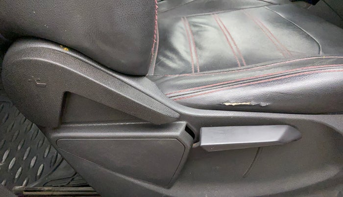 2017 Ford Ecosport TITANIUM + 1.5L DIESEL, Diesel, Manual, 75,115 km, Driver Side Adjustment Panel