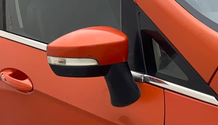 2017 Ford Ecosport TITANIUM + 1.5L DIESEL, Diesel, Manual, 75,115 km, Right rear-view mirror - Minor scratches