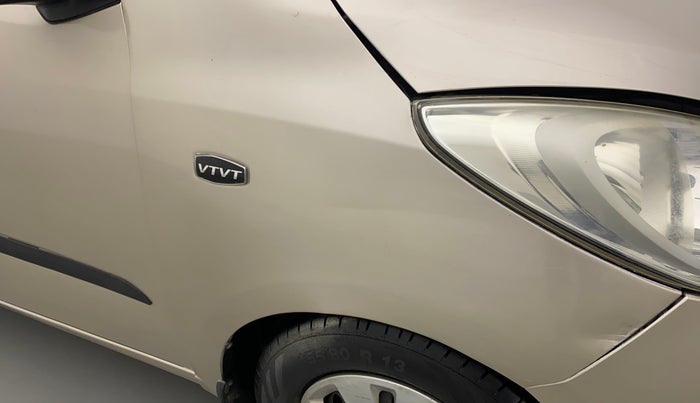 2011 Hyundai i10 MAGNA 1.2, Petrol, Manual, 1,02,475 km, Right fender - Paint has minor damage