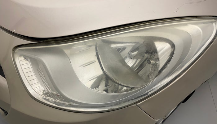 2011 Hyundai i10 MAGNA 1.2, Petrol, Manual, 1,02,475 km, Left headlight - Minor scratches