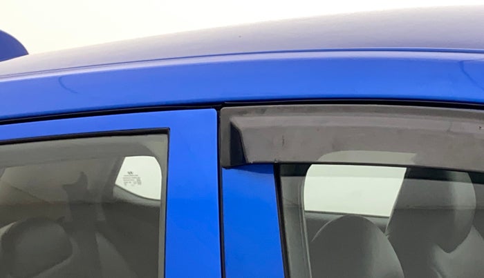 2017 Hyundai Grand i10 SPORTZ 1.2 KAPPA VTVT, Petrol, Manual, 13,705 km, Right rear door - Door visor damaged