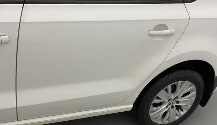 2015 Volkswagen Vento HIGHLINE 1.6 MPI, Petrol, Manual, 1,07,722 km, Rear left door - Paint has faded