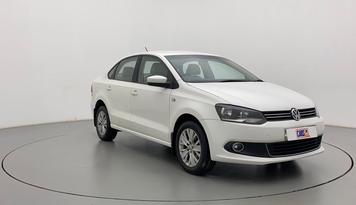 2015 Volkswagen Vento HIGHLINE 1.6 MPI, Petrol, Manual, 1,07,722 km, Right Front Diagonal