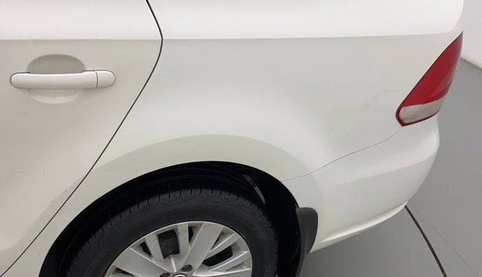 2015 Volkswagen Vento HIGHLINE 1.6 MPI, Petrol, Manual, 1,07,570 km, Left quarter panel - Minor scratches