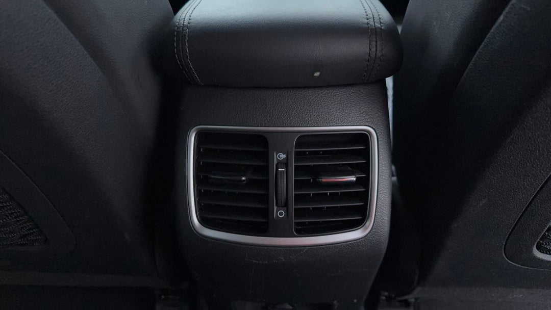 Rear A/C Vent