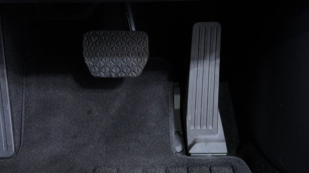 Pedals and Footmat