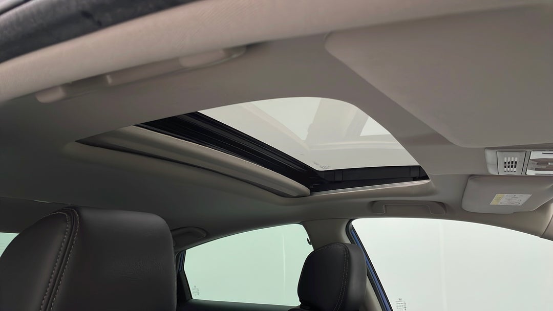 Interior Sunroof/Moonroof