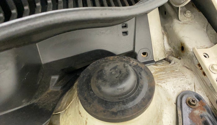2013 Maruti Swift Dzire VXI, Petrol, Manual, 82,314 km, Bonnet (hood) - Cowl vent panel has minor damage