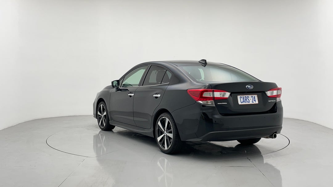 Left Back Diagonal (45- Degree) View