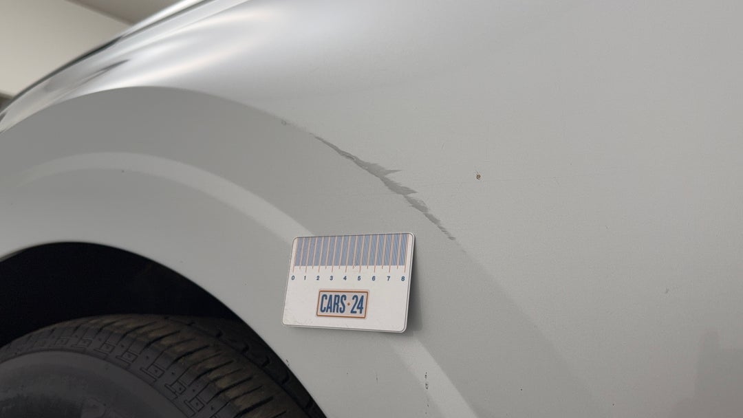 Quarter Panel Front LHS Guard Scratch