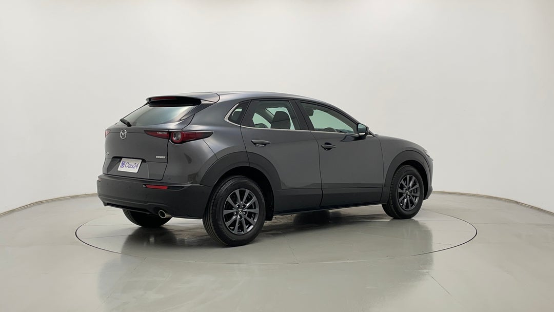 Right Back Diagonal (45- Degree) View