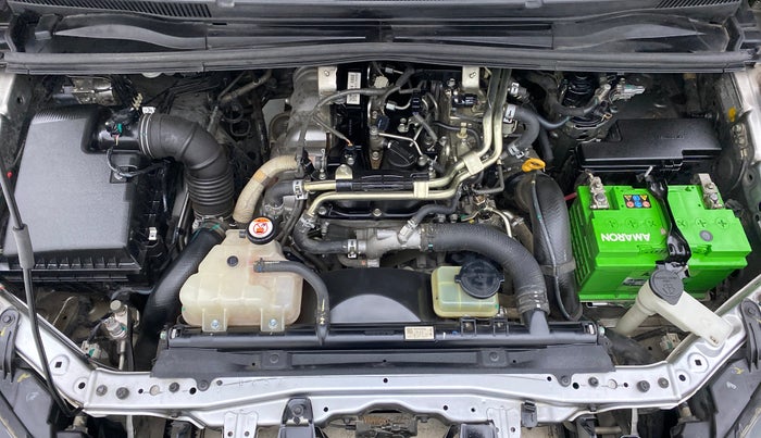 2017 Toyota Innova Crysta 2.4 GX 7 STR, Diesel, Manual, 76,346 km, Open Bonet