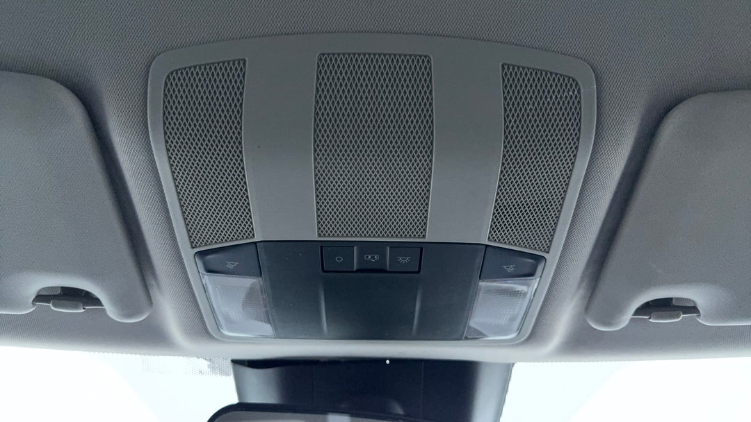 On-Roof Controls/Sunglass holder