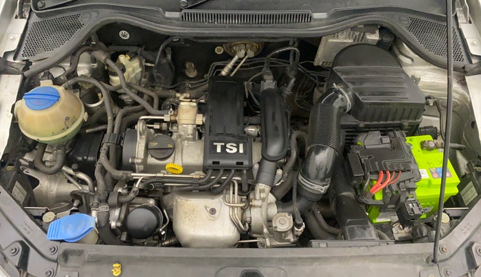 2017 Volkswagen Vento HIGHLINE PETROL AT, Petrol, Automatic, 44,708 km, Open Bonet