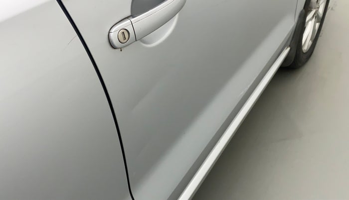 2017 Volkswagen Vento HIGHLINE PETROL AT, Petrol, Automatic, 44,708 km, Driver-side door - Slightly dented