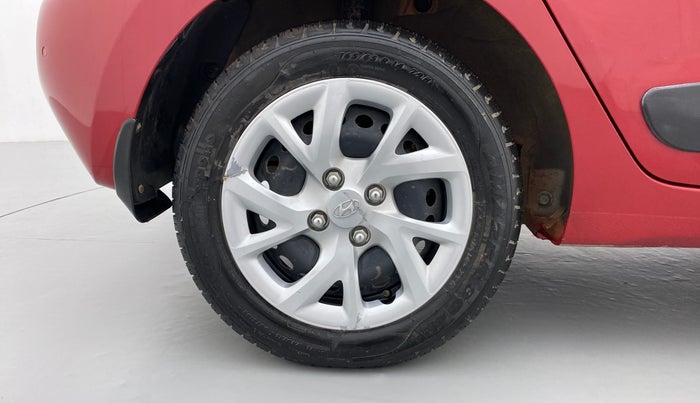 2017 Hyundai Grand i10 SPORTZ 1.2 KAPPA VTVT, Petrol, Manual, 7,843 km, Right Rear Wheel