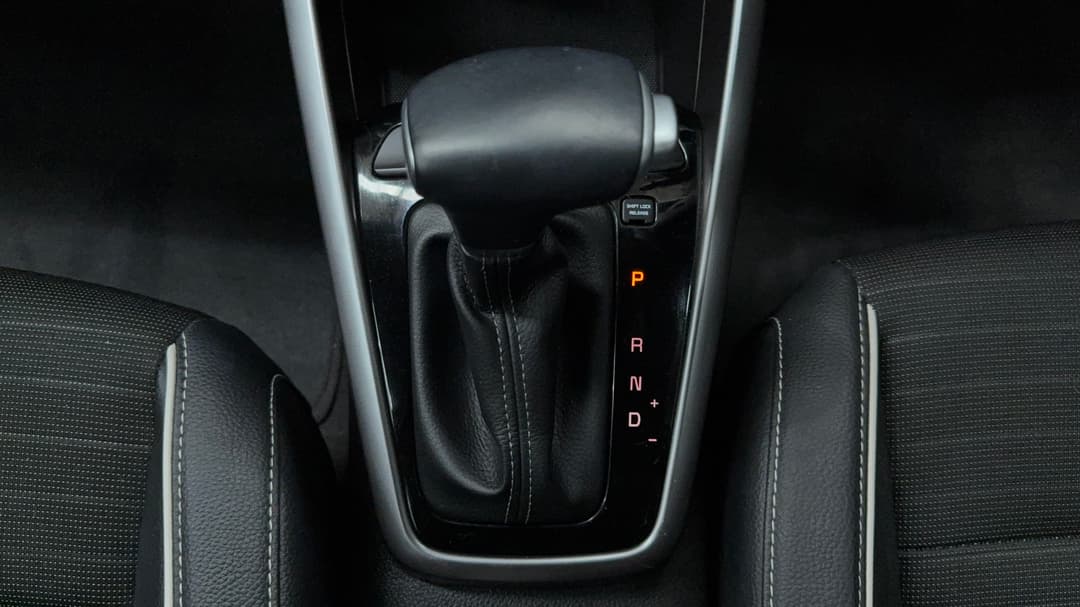2019 Kia Rio Gt-line, Automatic, 62993 km, Gear Lever 