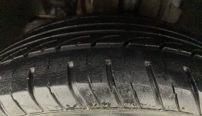 2017 Tata Tiago WIZZ EDITION PETROL, Petrol, Manual, 58,073 km, Left Front Tyre Tread