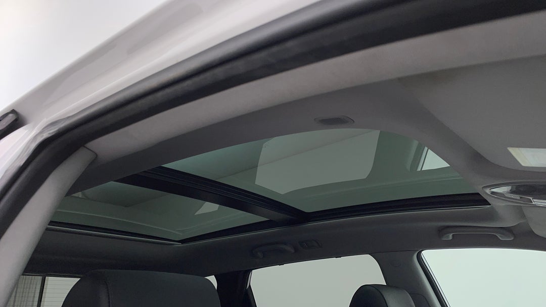 Interior Sunroof/Moonroof