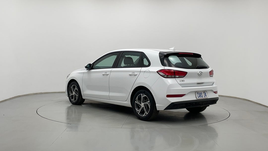 Left Back Diagonal (45- Degree) View