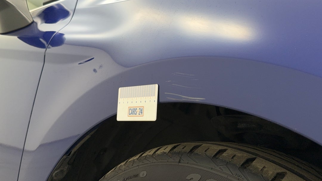 Quarter Panel Front RHS Guard Scratch