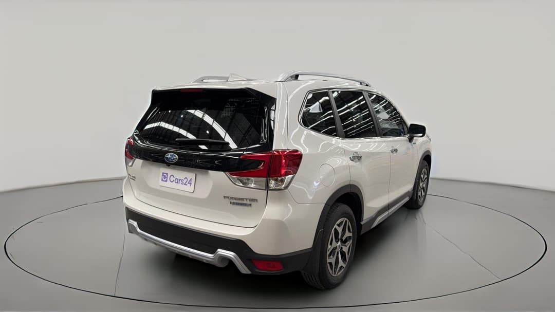 2023 Subaru Forester Hybrid L (AWD), Automatic, 34575 km, Right Back Diagonal (45- Degree) View
