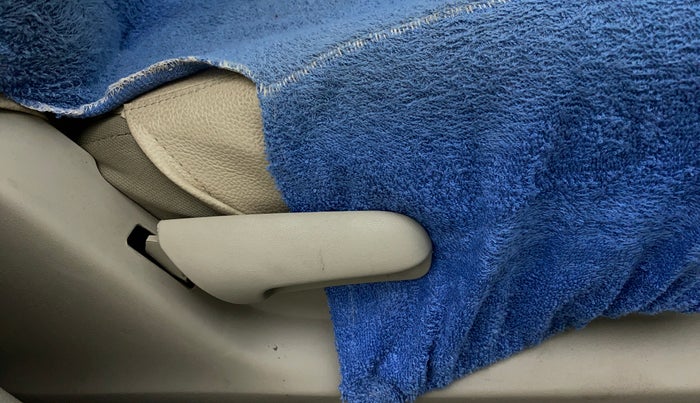 2019 Maruti Celerio ZXI D, Petrol, Manual, 16,543 km, Driver Side Adjustment Panel