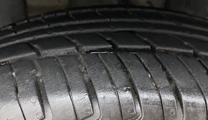 2019 Renault Kwid RXL, Petrol, Manual, 17,838 km, Left Front Tyre Tread