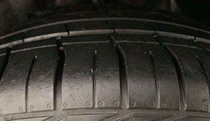 2022 Tata NEXON XZ PLUS DIESEL, Diesel, Manual, 36,031 km, Left Front Tyre Tread