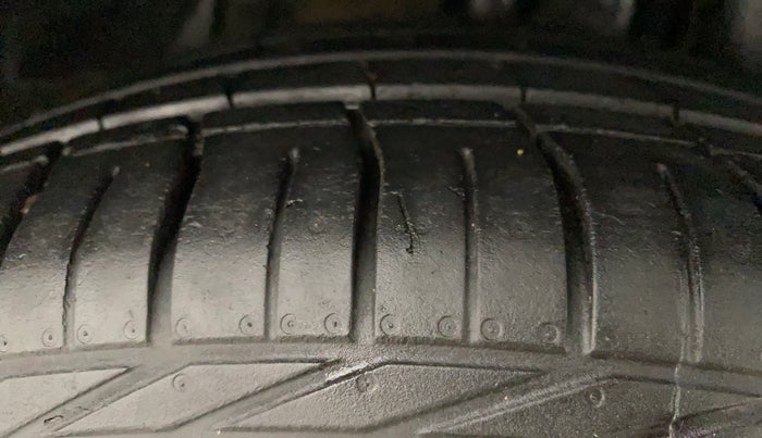 2022 Tata NEXON XZ PLUS DIESEL, Diesel, Manual, 36,031 km, Right Front Tyre Tread