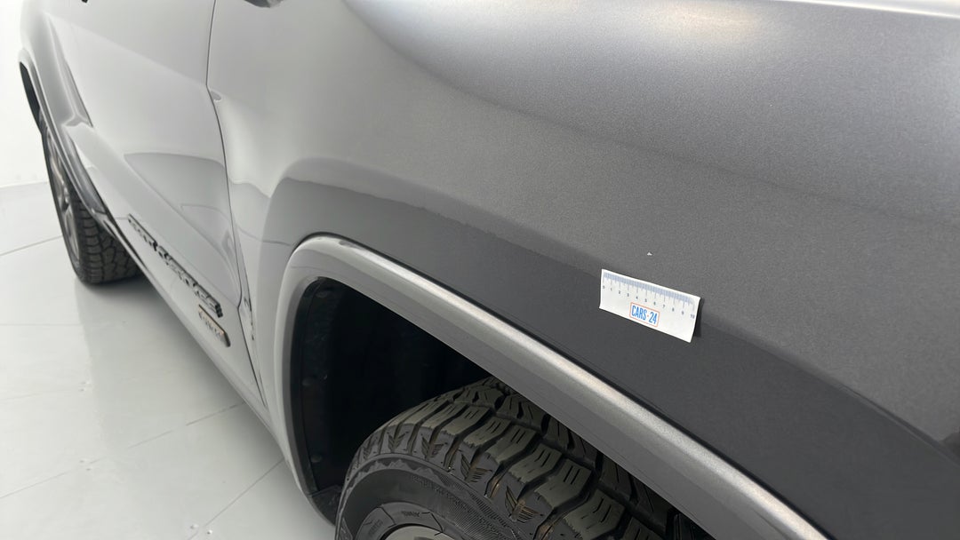 Quarter Panel Front RHS Guard Chip