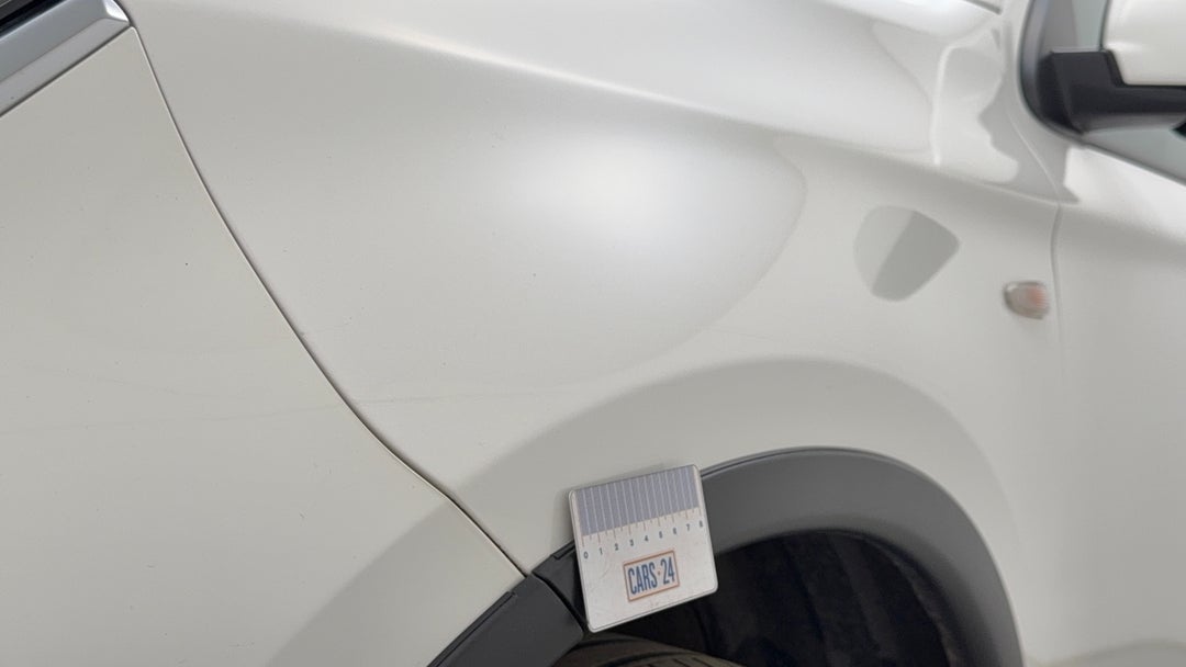 Quarter Panel Front RHS Guard Scratch