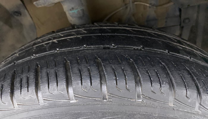 2019 Maruti Vitara Brezza VDI, Diesel, Manual, 88,438 km, Right Front Tyre Tread