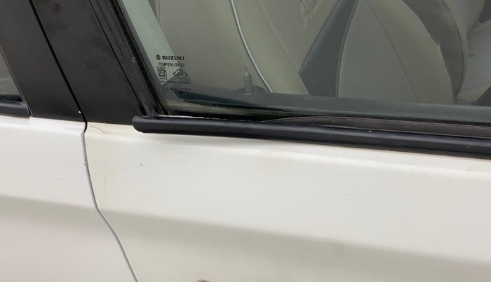 2017 Maruti Alto K10 VXI, Petrol, Manual, 64,668 km, Driver-side door - Weather strip has minor damage