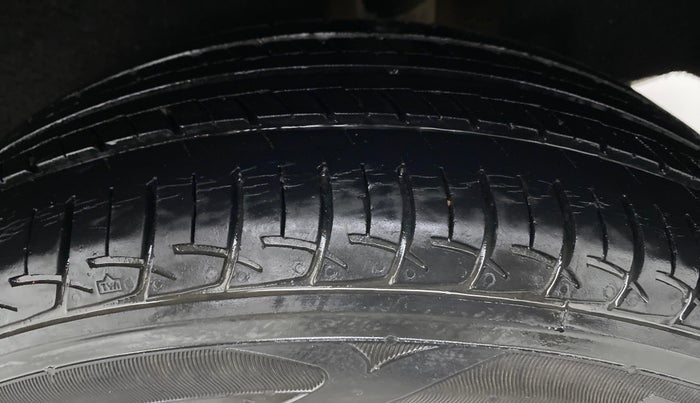 2017 Maruti Baleno DELTA 1.2 K12, Petrol, Manual, 24,391 km, Left Rear Tyre Tread