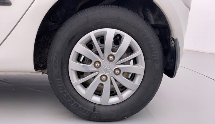 2016 Hyundai i10 SPORTZ 1.1 IRDE2, Petrol, Manual, 63,395 km, Left Rear Wheel